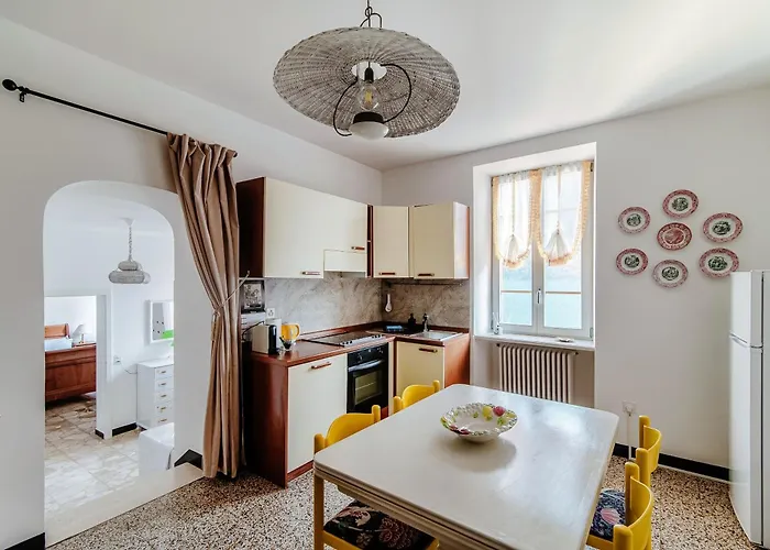 Apartment The House By Quokka 360 - View In Gandria Village